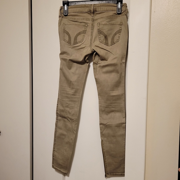 🌺2/$20🌺 Hollister Skinny Jeans - Picture 3 of 4